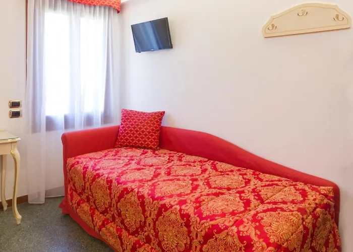 Leonardo Hotel Venezia