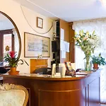 莱奥纳多酒店 2* 威尼斯